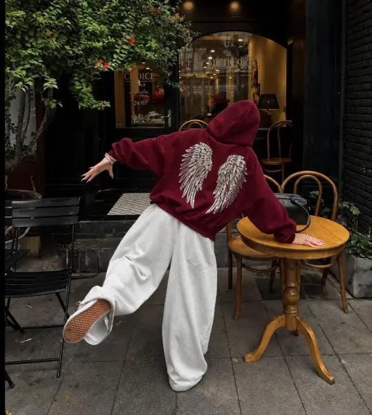 MELEK KANATLI SWEAT